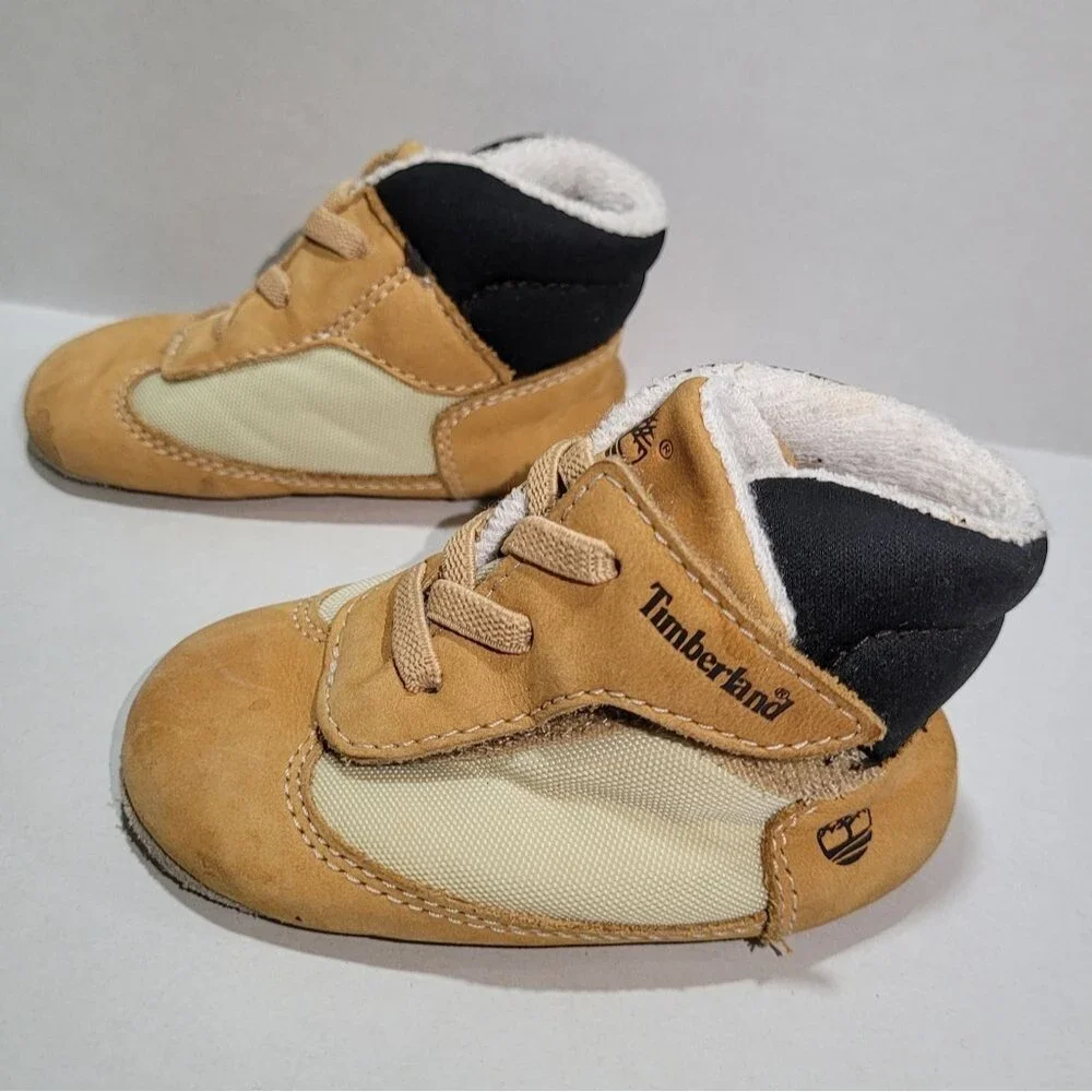 Timberland Size 3 Months Tan and Cream Kids Booties Boots Shoes